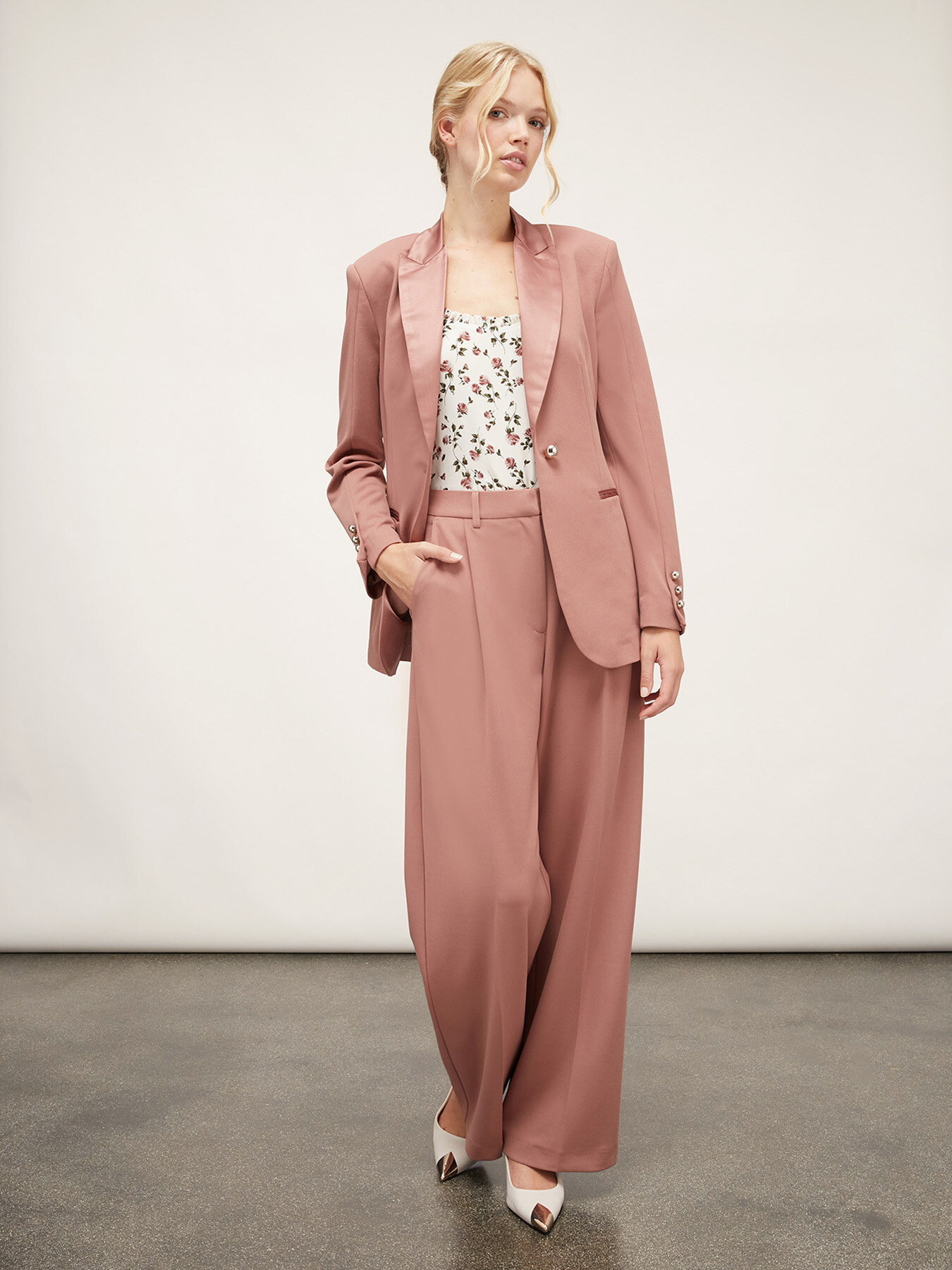 Jachetă la un singur r&acirc;nd de nasturi cu inserții din satin image number 3