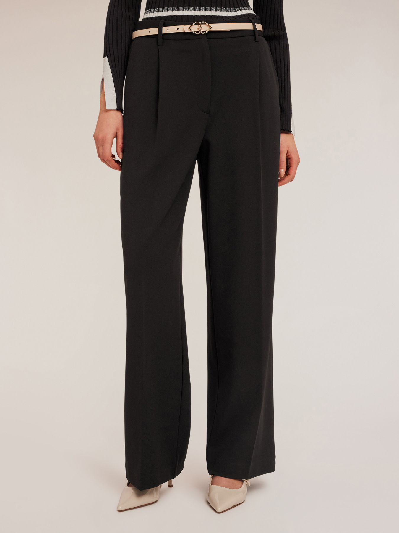 Palazzo trousers with pleats image number 2