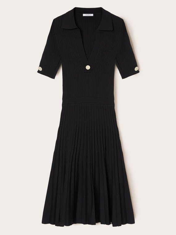 Ribbed knit dress with collar