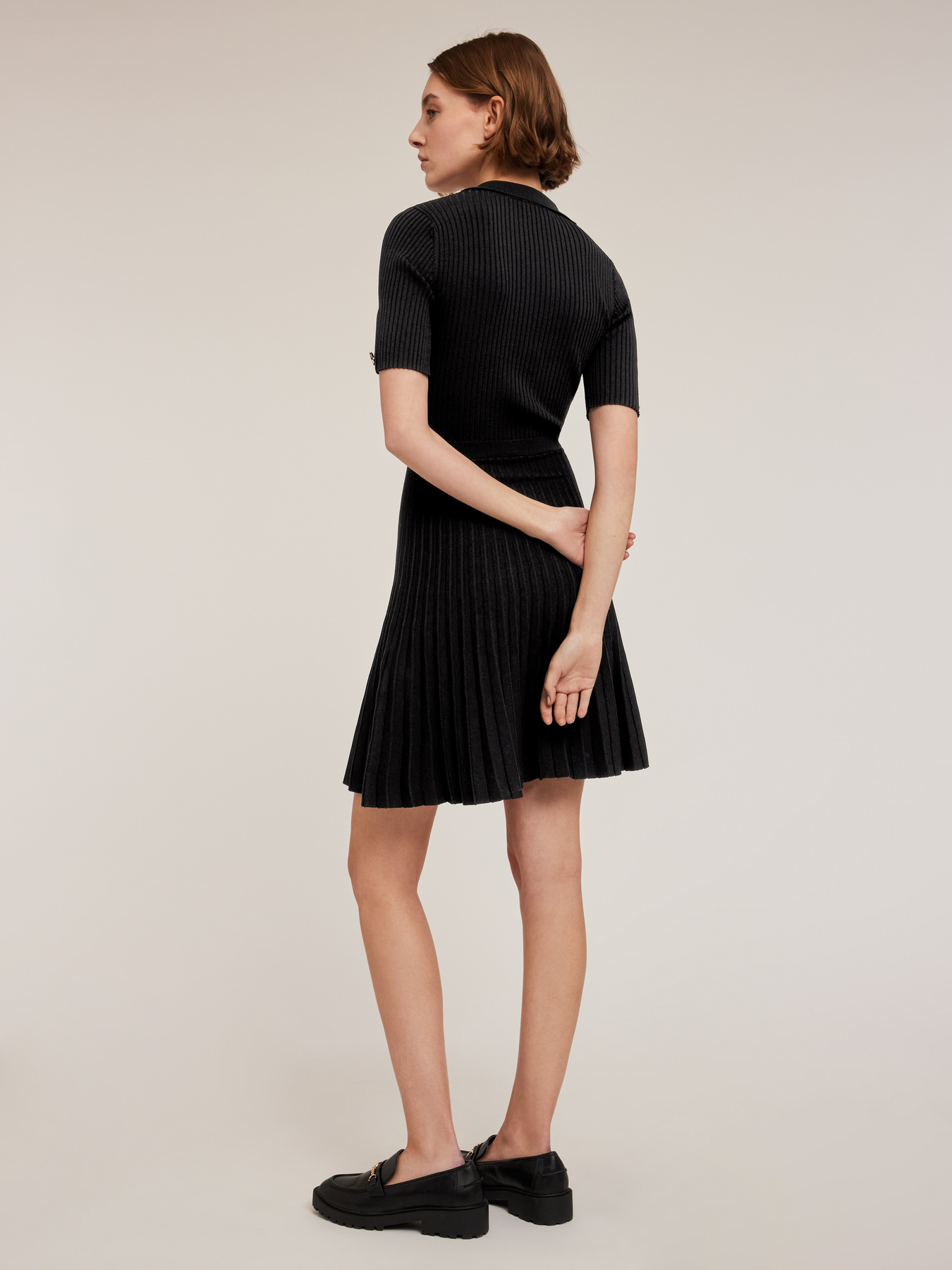Ribbed knit dress with collar image number 1