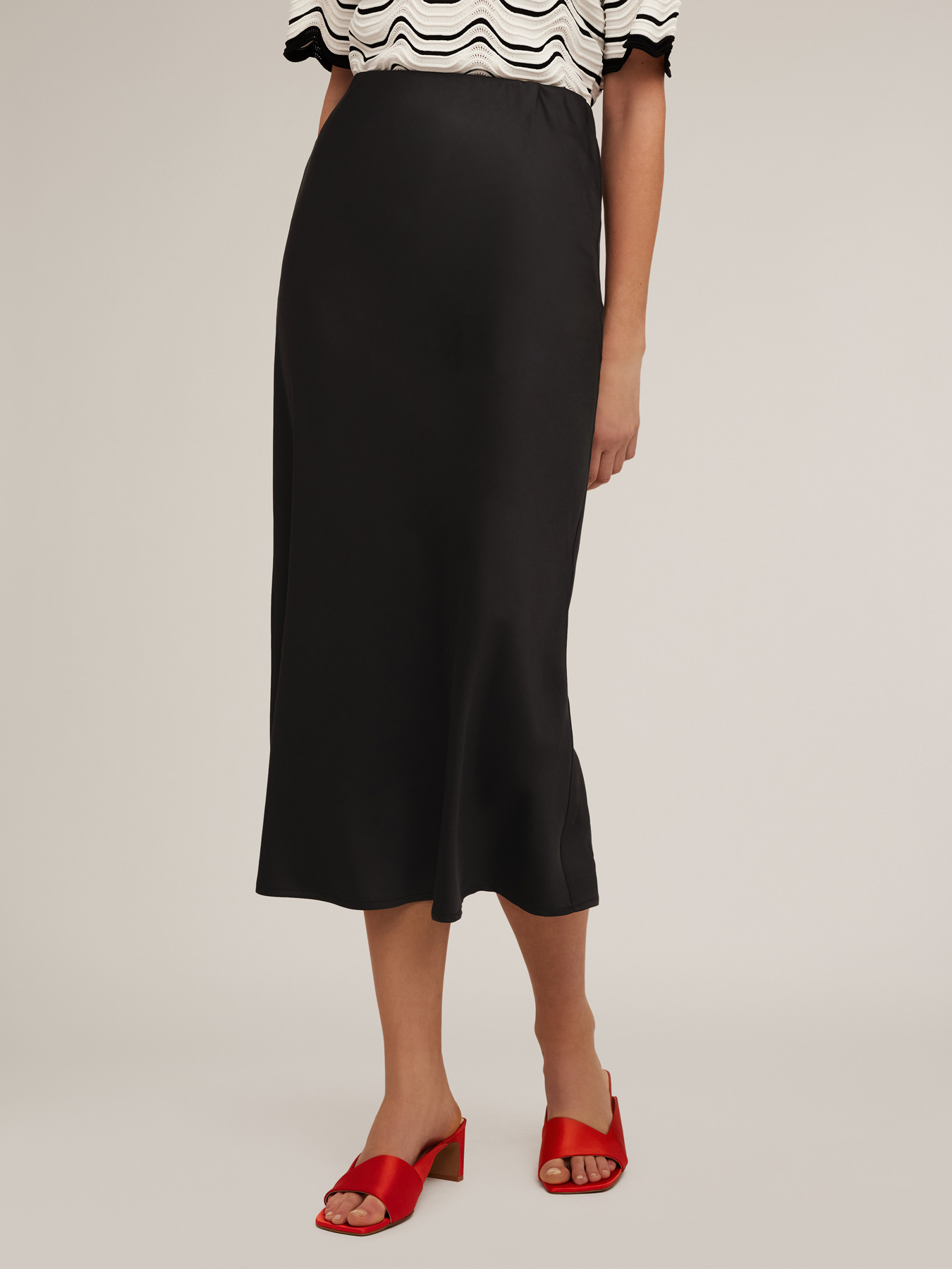 Satin midiskirt image number 4