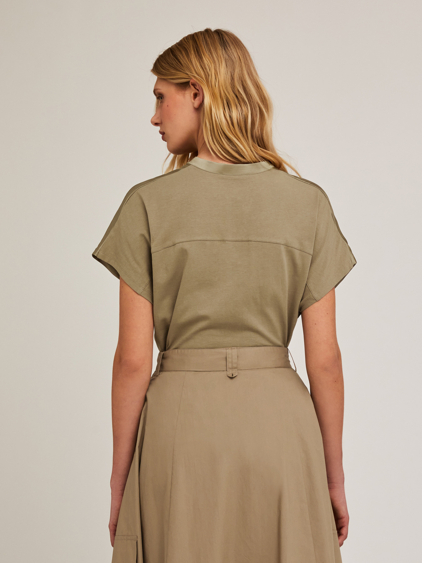 Blusa bimaterica con colletto alla coreana image number 1