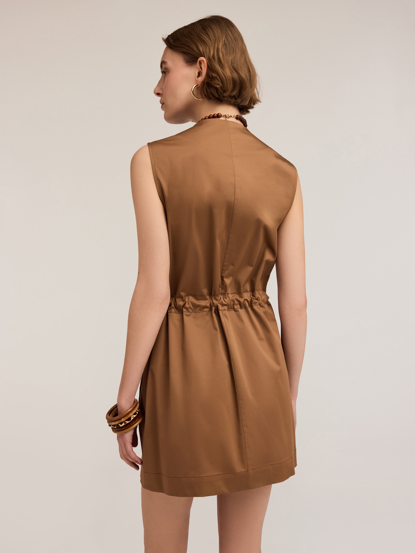 Vestido estilo sahariano de raso image number 1