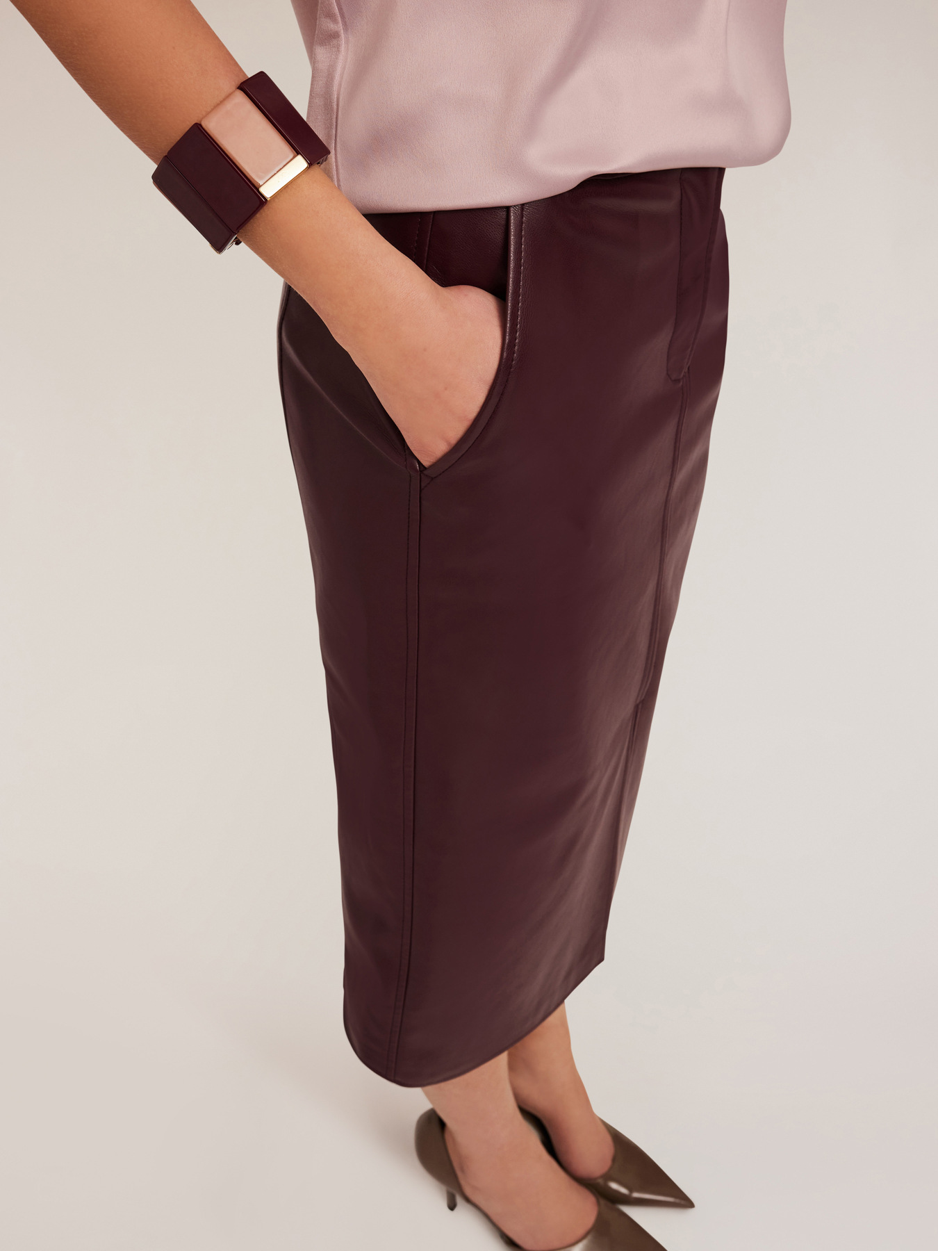 Barbieri Collection wide resin bracelet image number 0