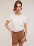 Camiseta con perlas bordadas image number 0