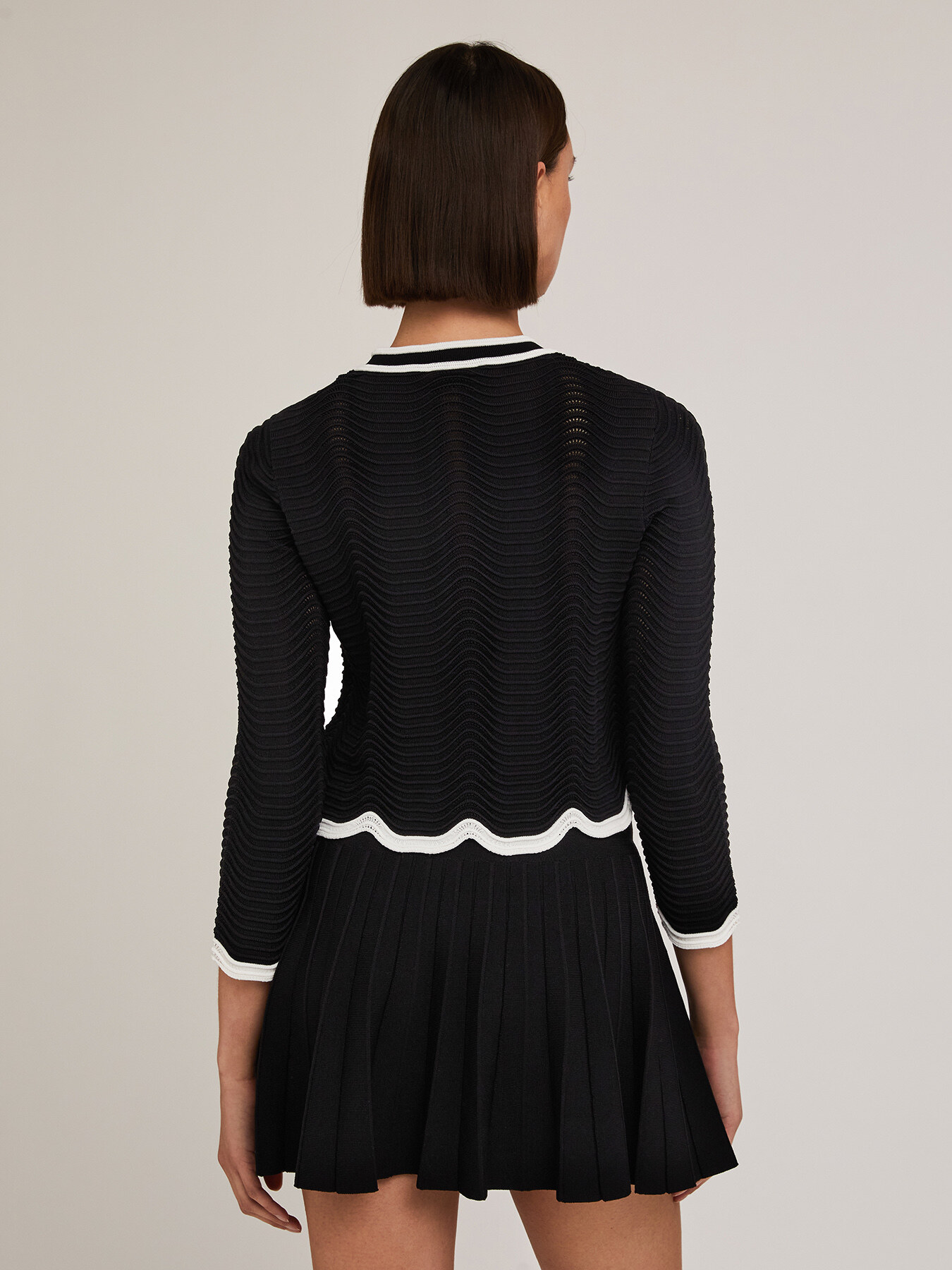 Wavy stitch knit cardigan image number 1