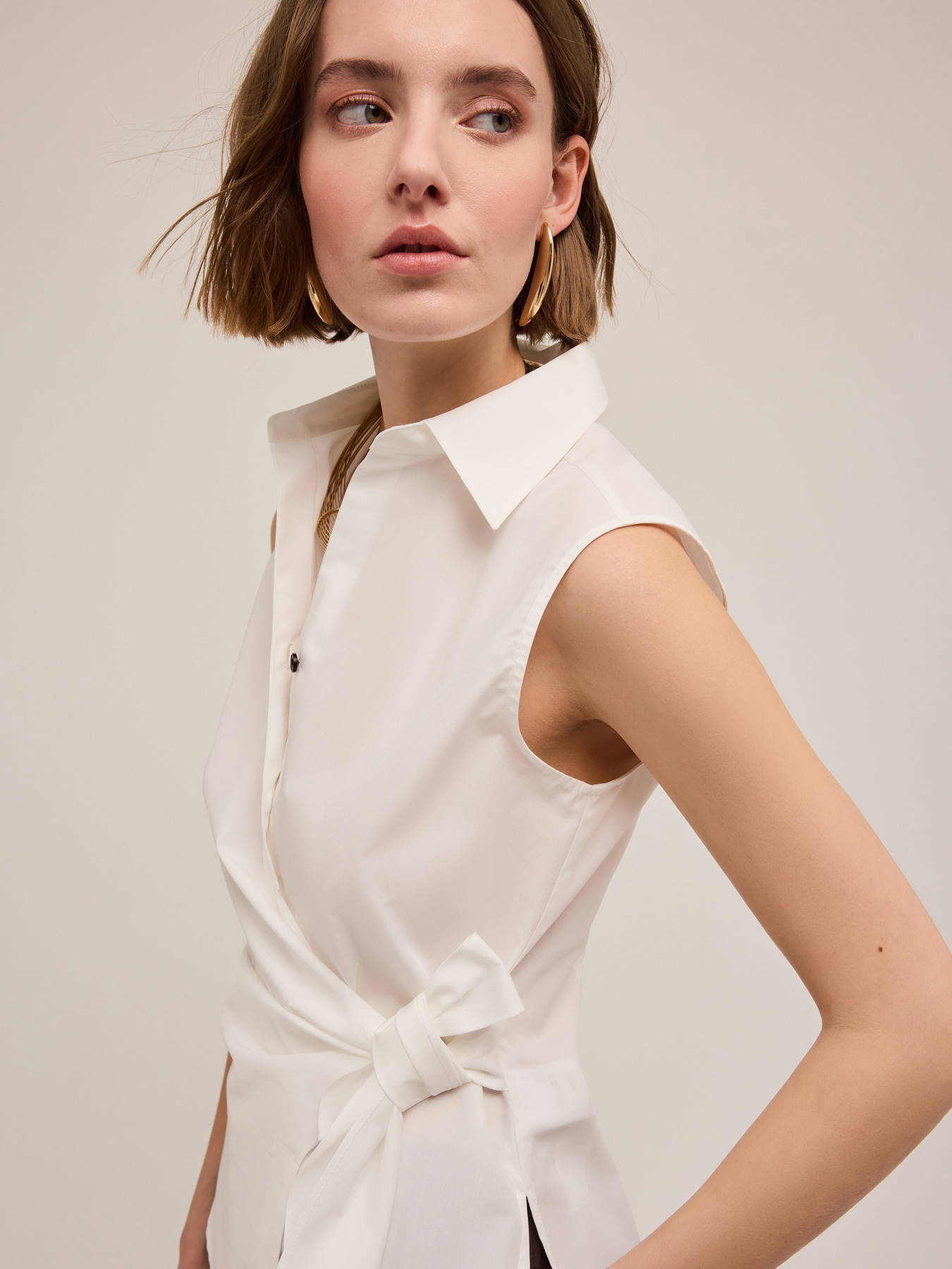 Camicia smanicata ad incrocio image number 3