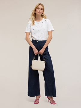 T-shirt con maxi paillettes ricamate