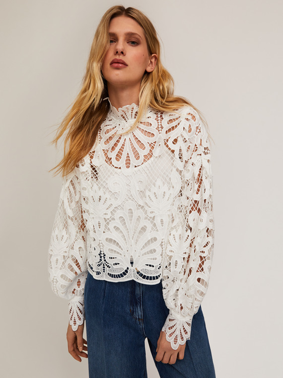 Macram&eacute; lace blouse