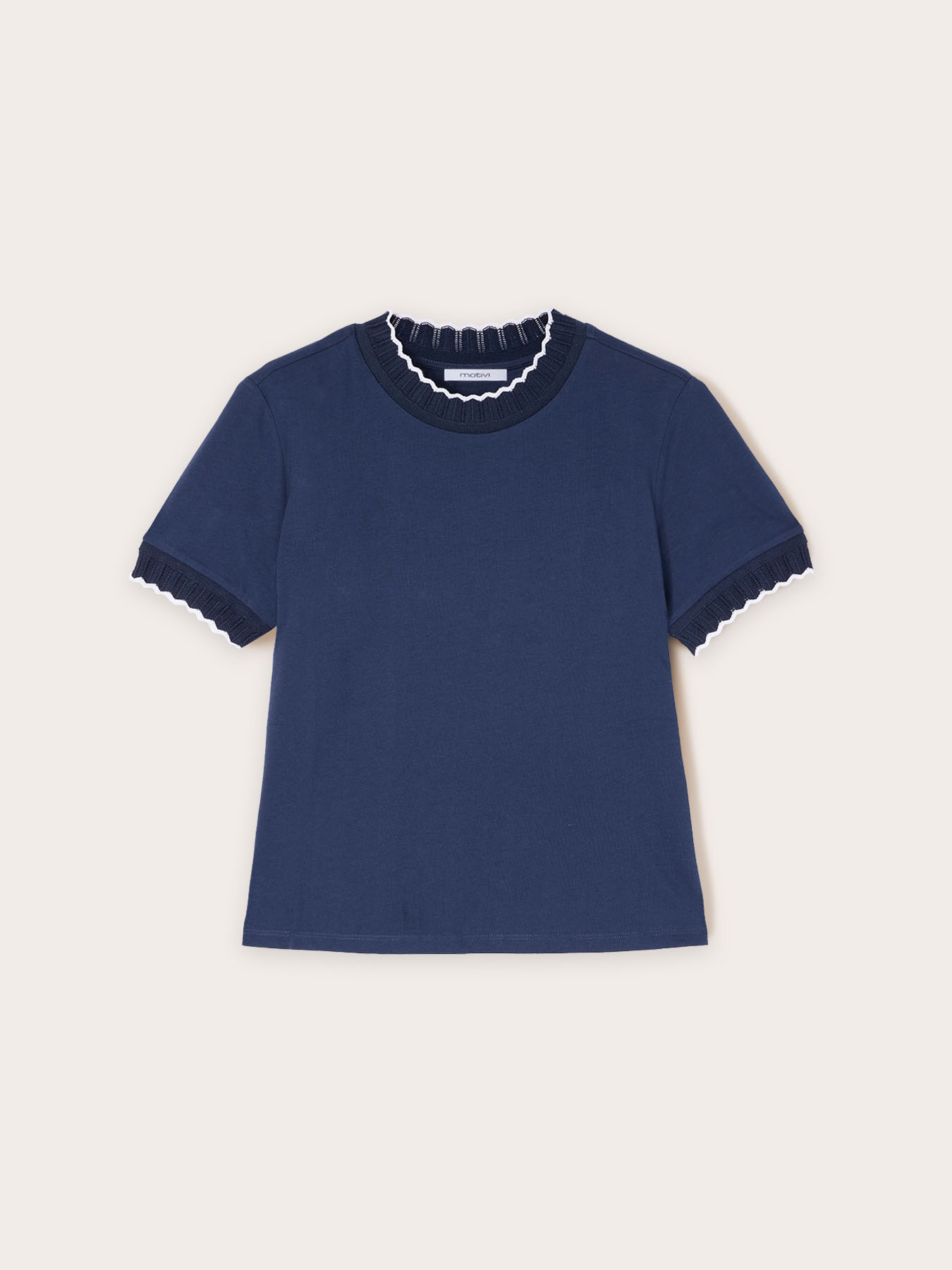 T-shirt con bordi in maglia image number 4