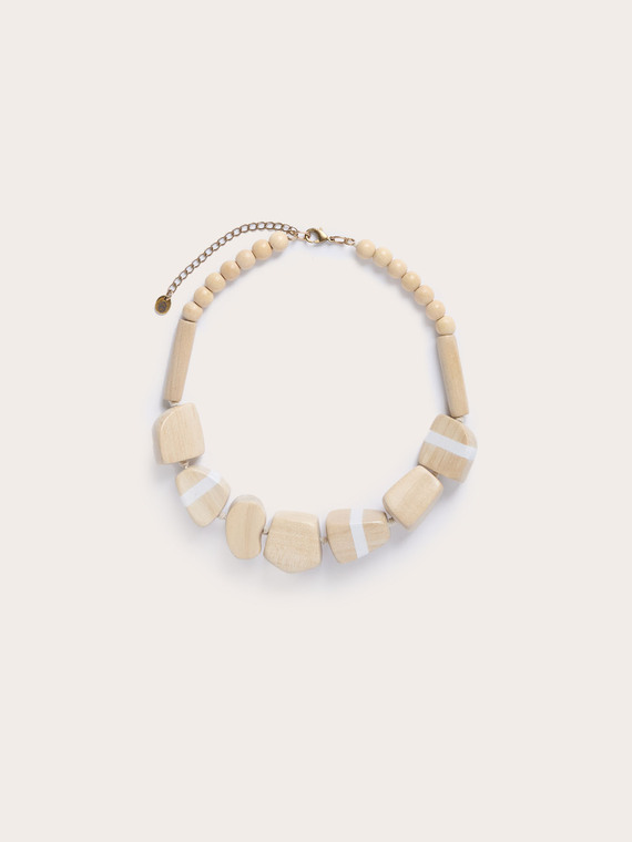 Halskette mit Holzperlen
