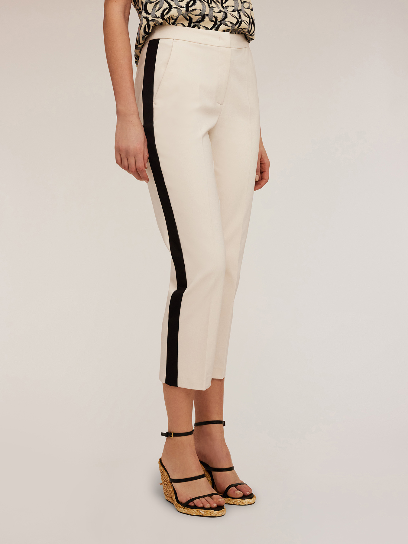 Cropped trousers with side band image number 2