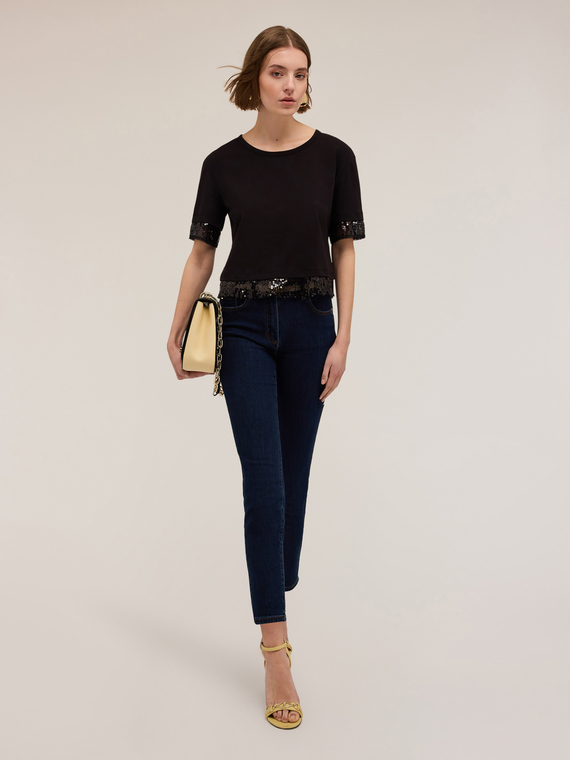 T-Shirt mit Pailletten-Bord&uuml;ren