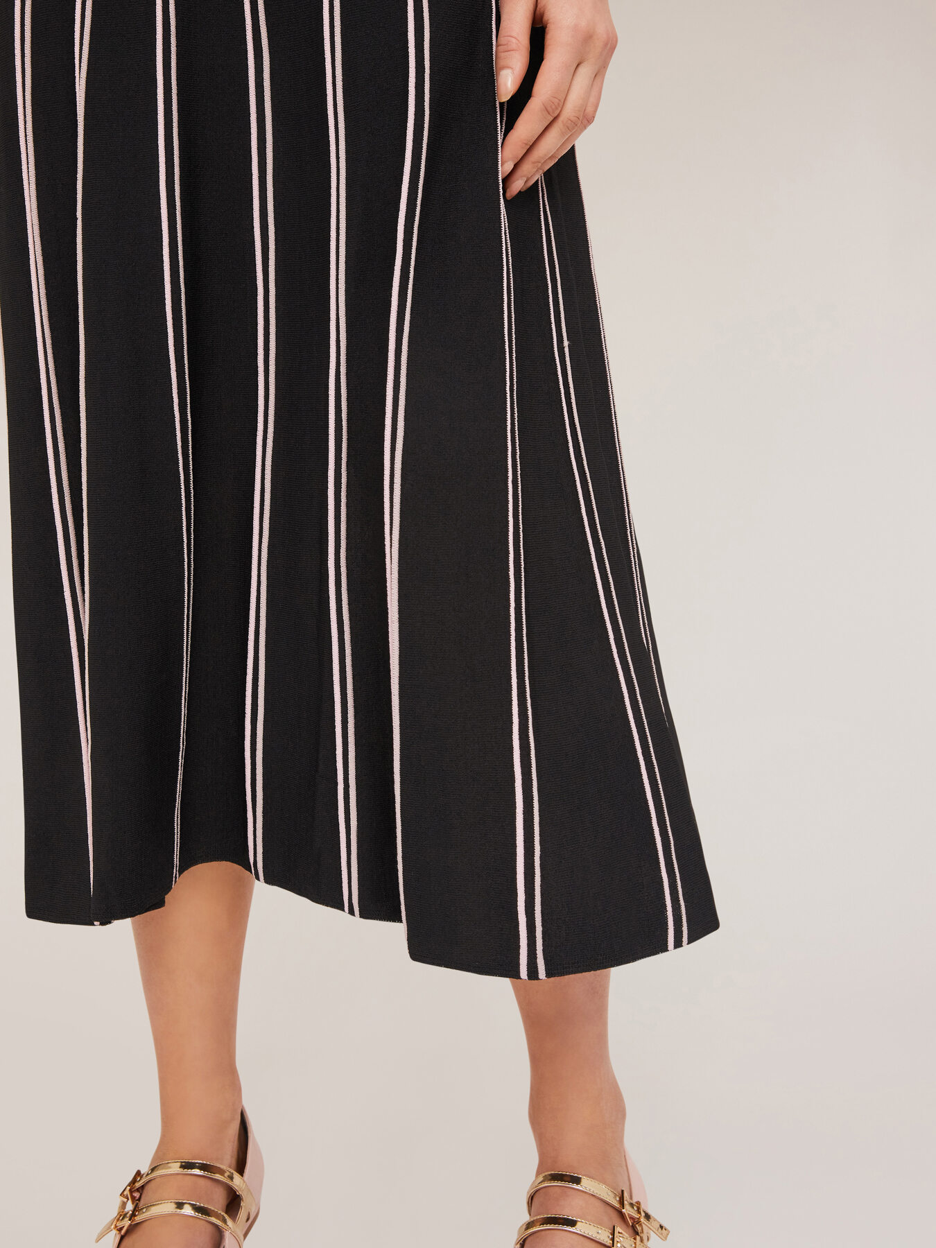 Falda a rayas de punto efecto plisado image number 2