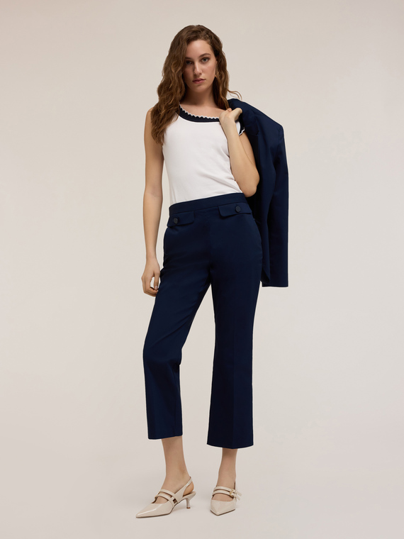 Top con bordi in maglia