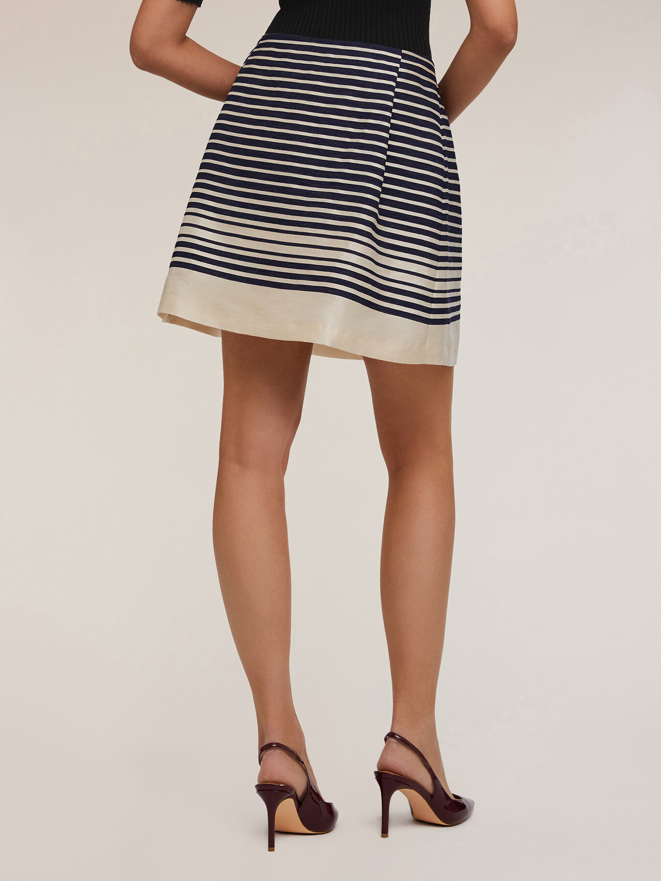Striped pleated skirt image number 1