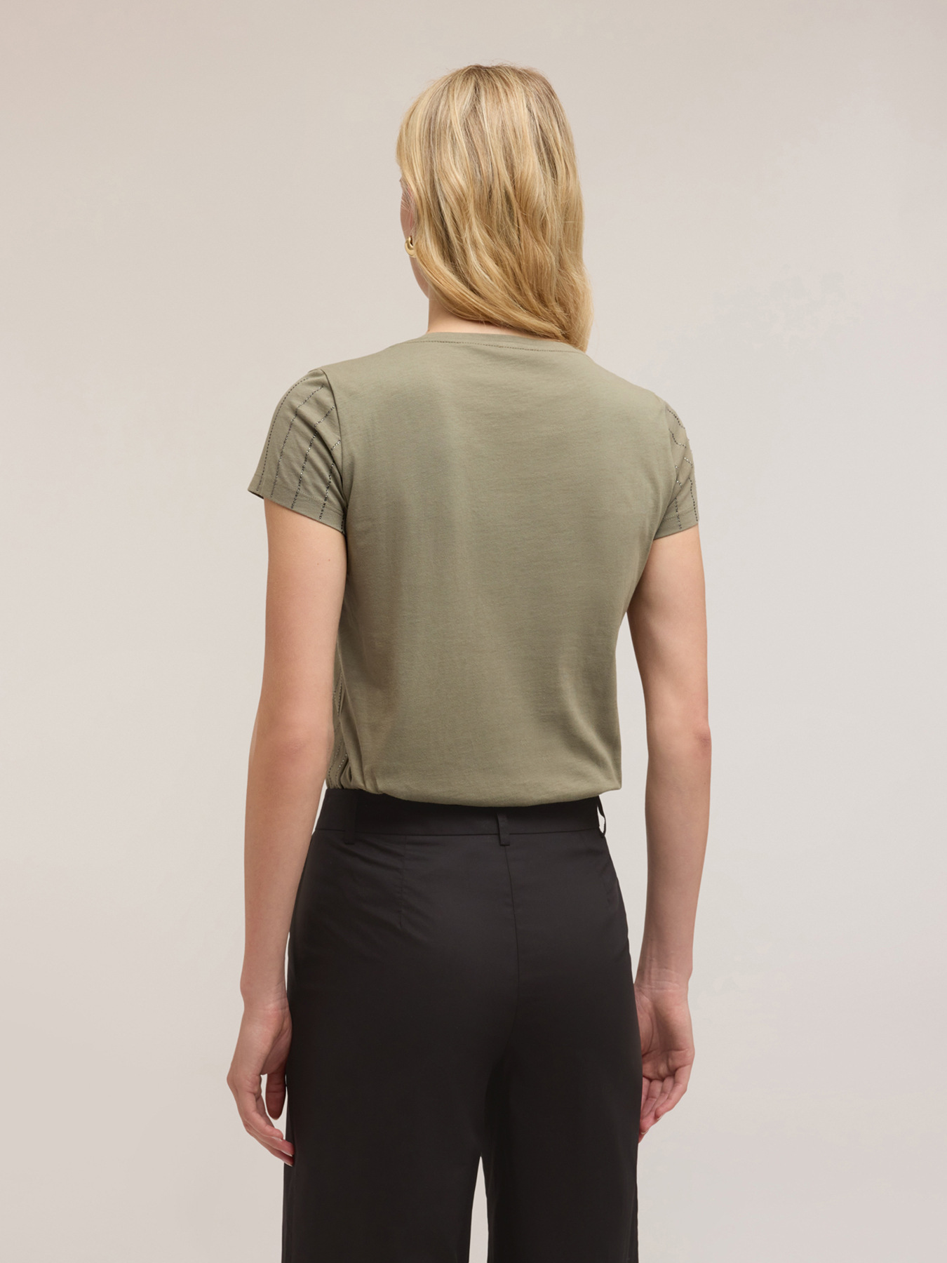 Camiseta de algod&oacute;n con rayas de pedrer&iacute;a image number 1