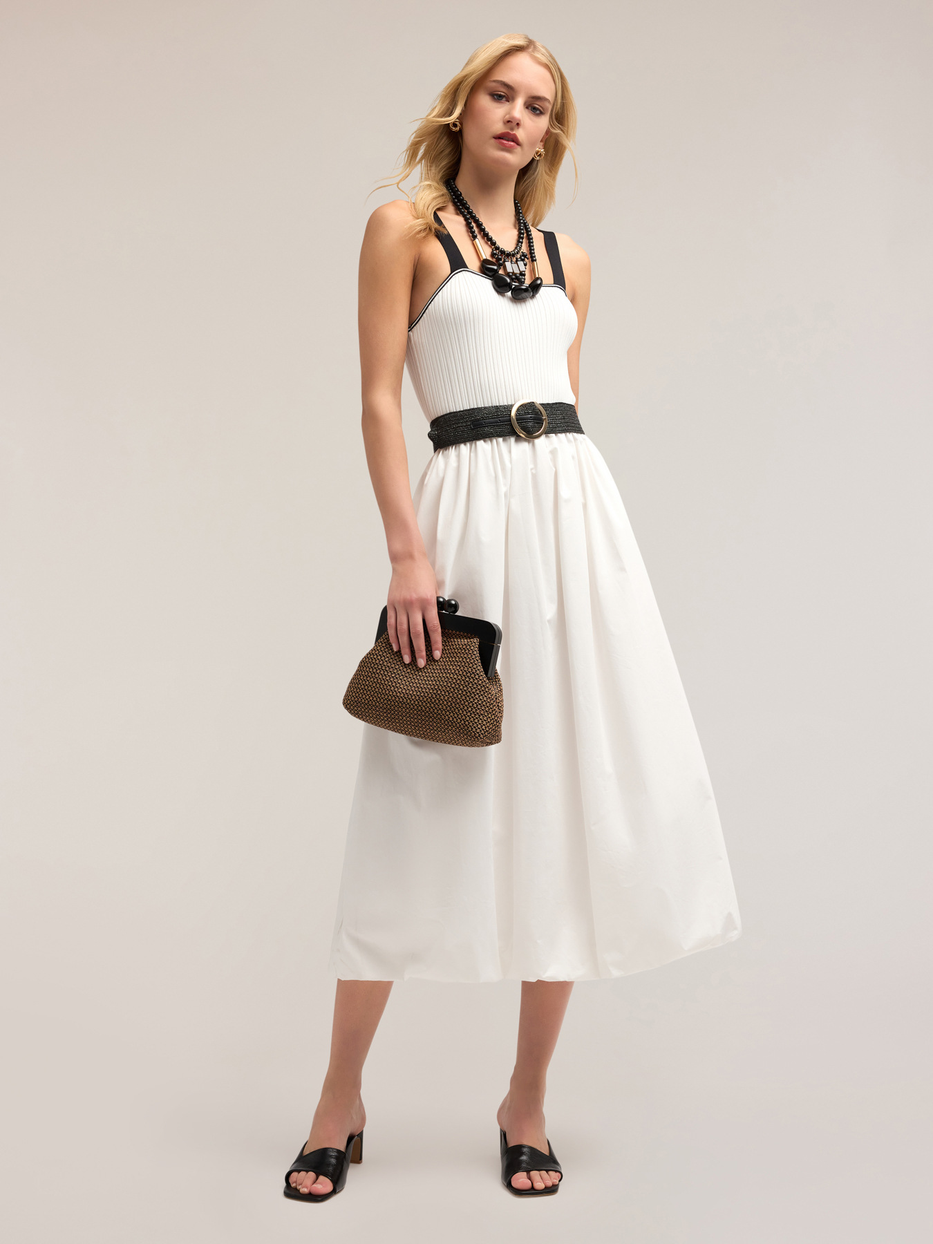 Vestido bimaterial con falda circular image number 0