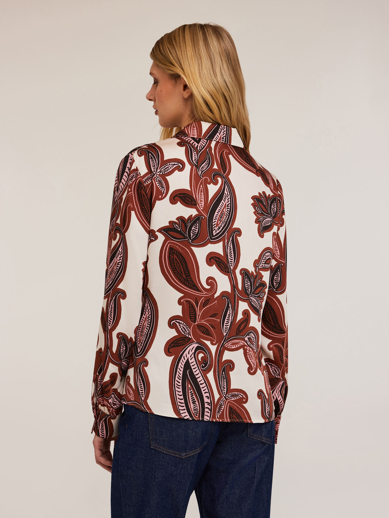 Scarf patterned viscose shirt image number 1