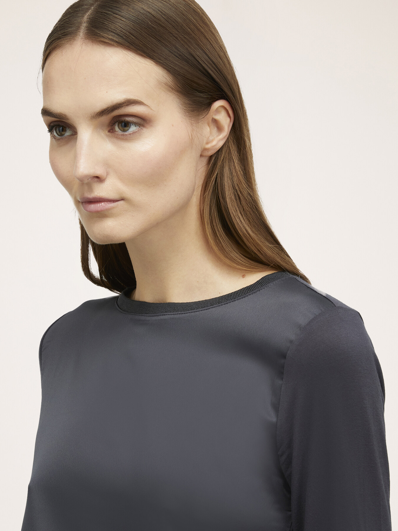 Tricou basic din două materiale image number 3