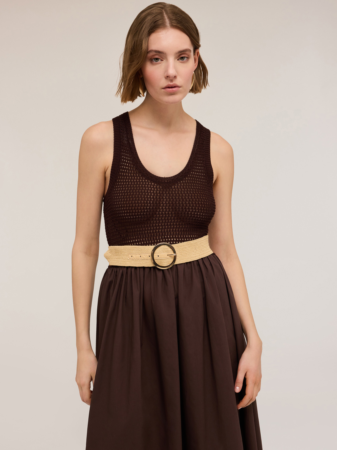 Vestido con corpi&ntilde;o de punto calado image number 3