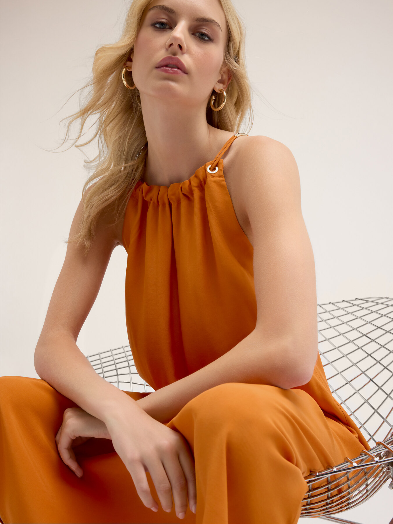 Vestido largo vaporoso con ojales image number 3