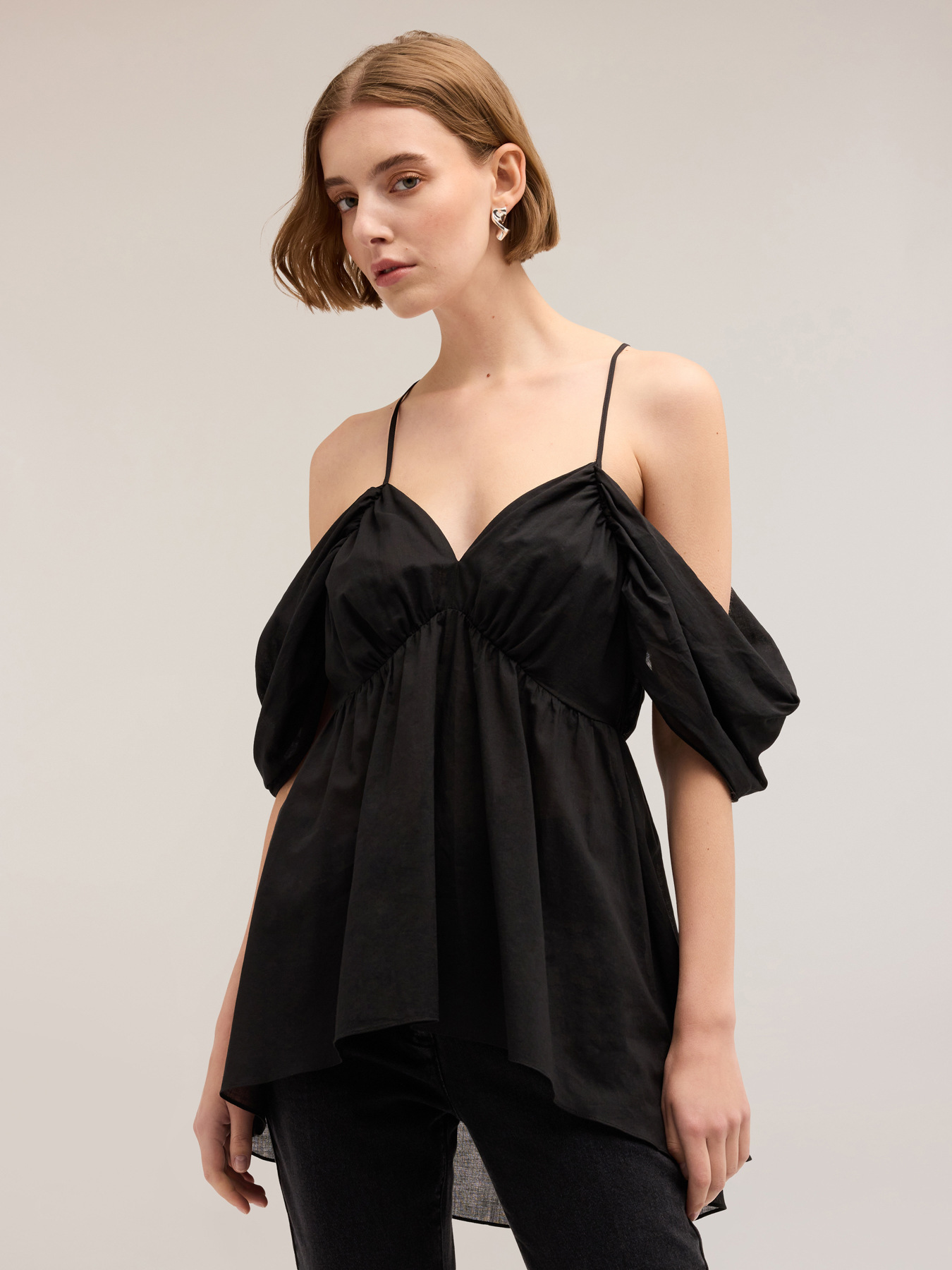 Top sin hombros de algod&oacute;n image number 2