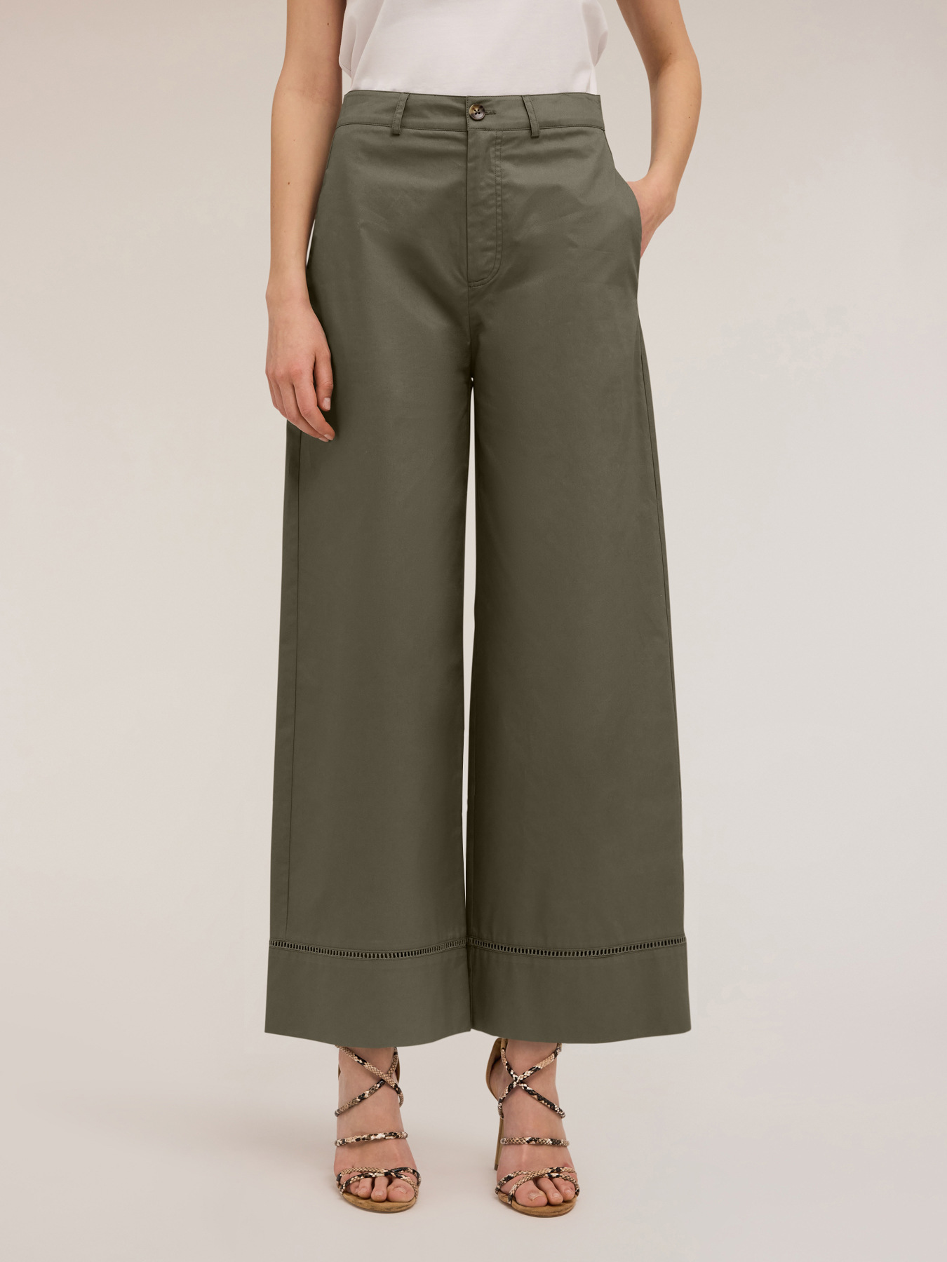 Pantalones wide con detalle ajour&eacute; image number 3