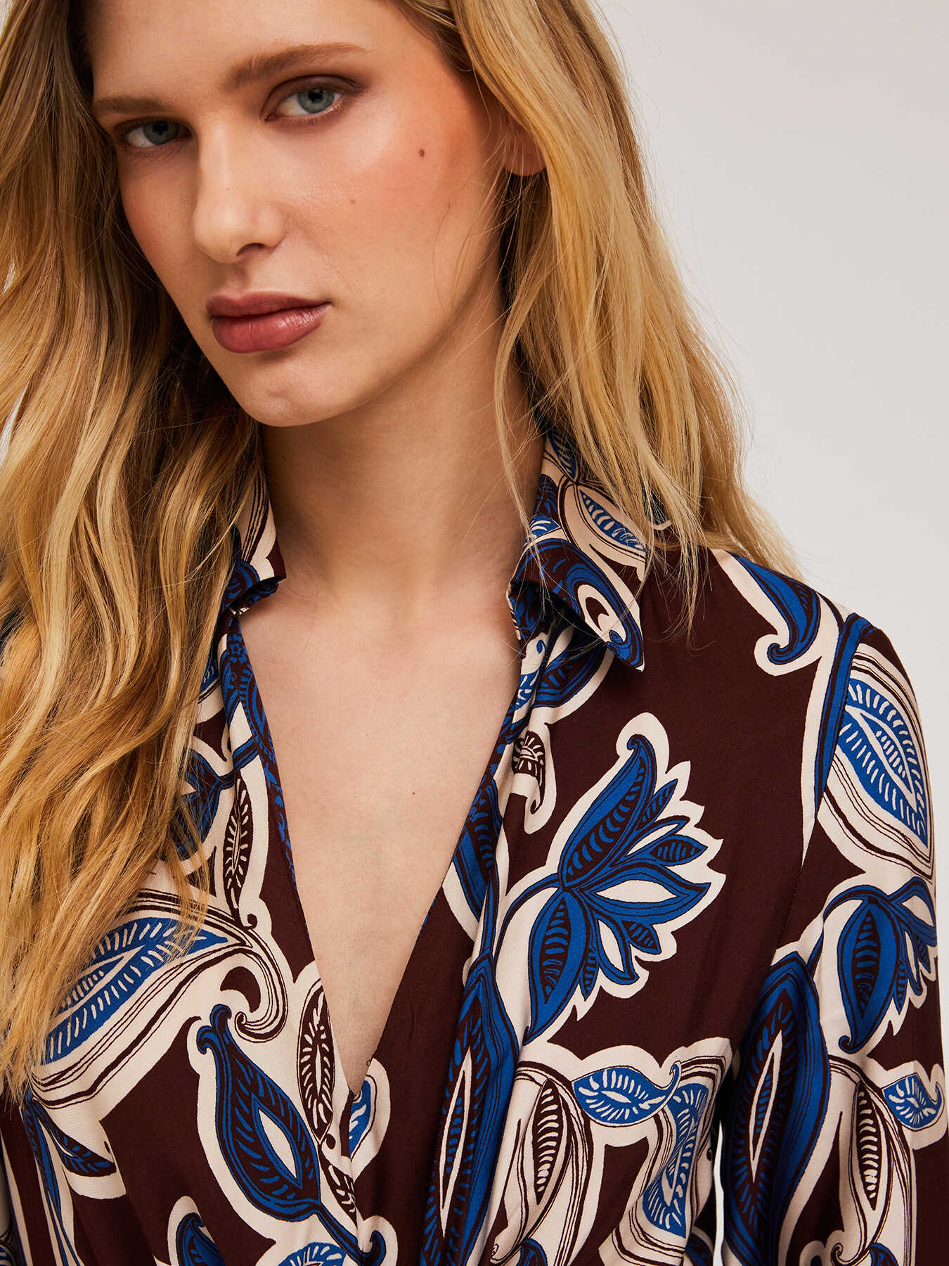 Vestito lungo in viscosa fantasia foulard image number 3