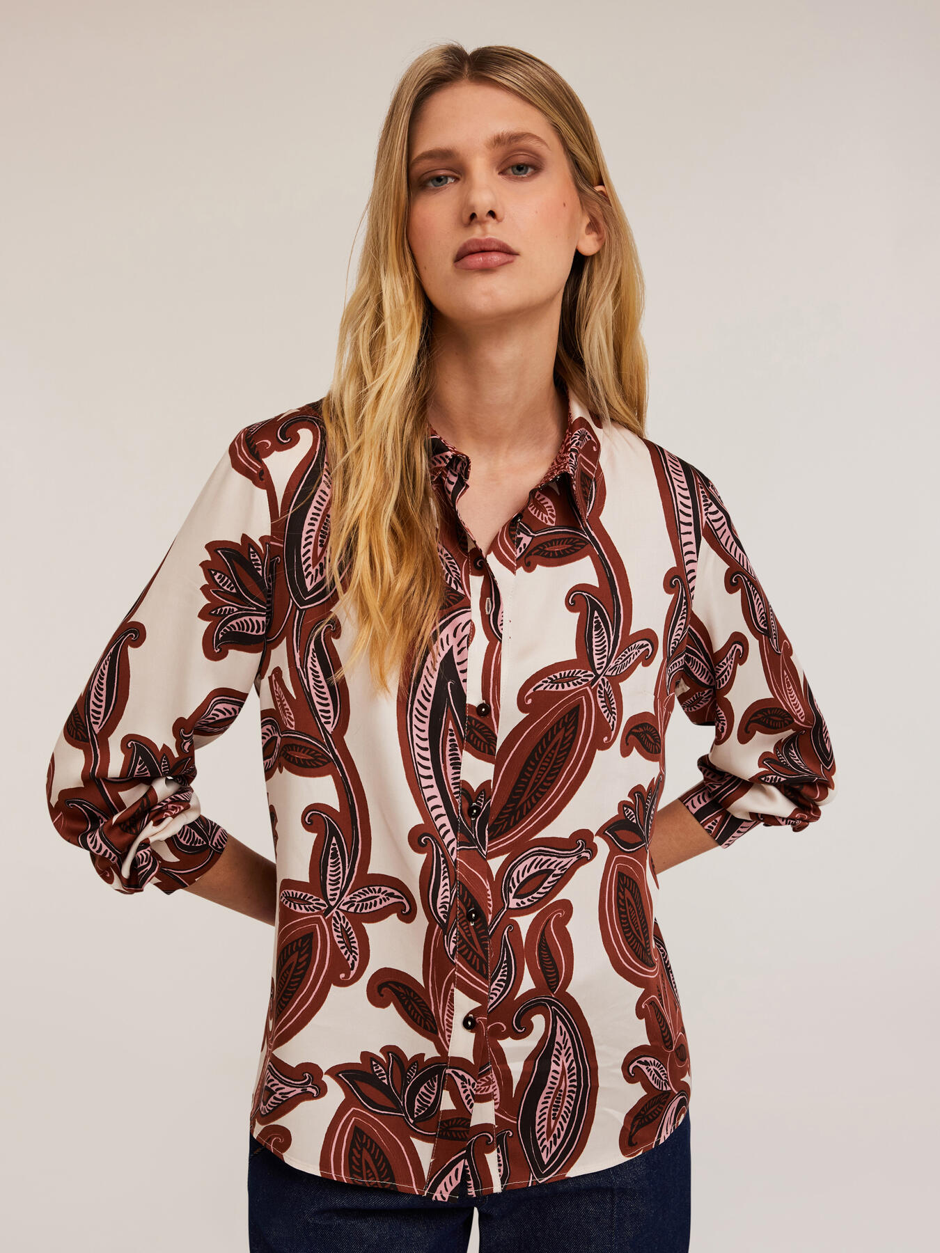 Scarf patterned viscose shirt image number 2
