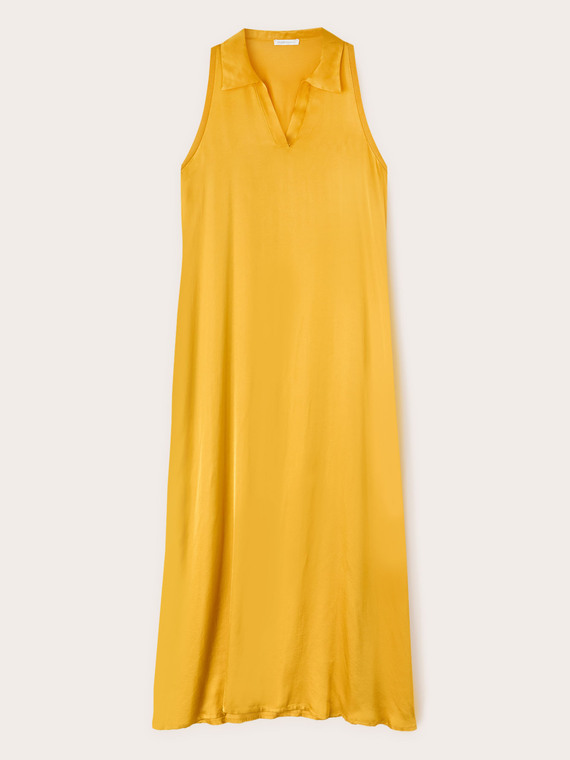 Long dress with satin collar
