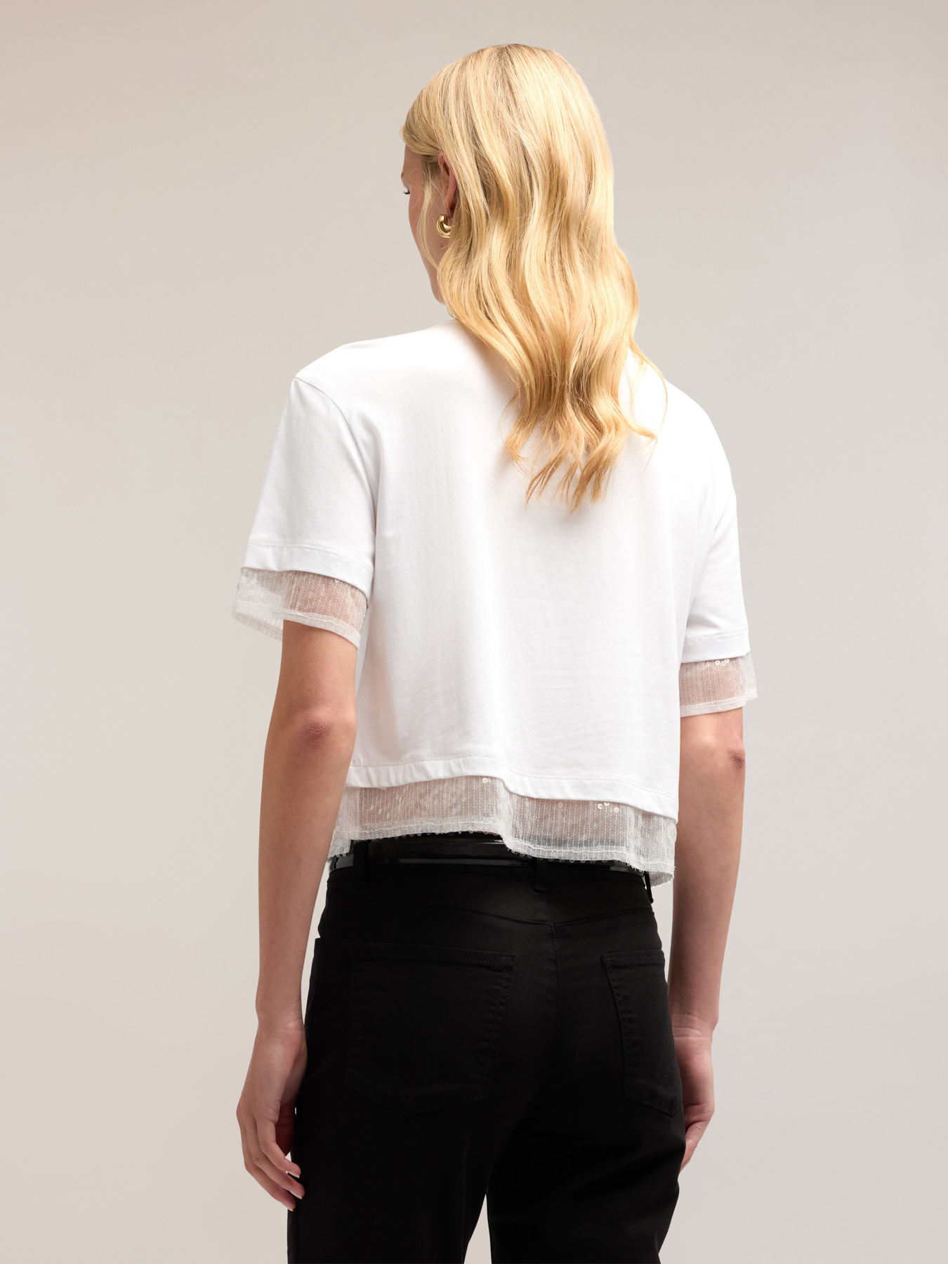 Camiseta con bordes de lentejuelas image number 1