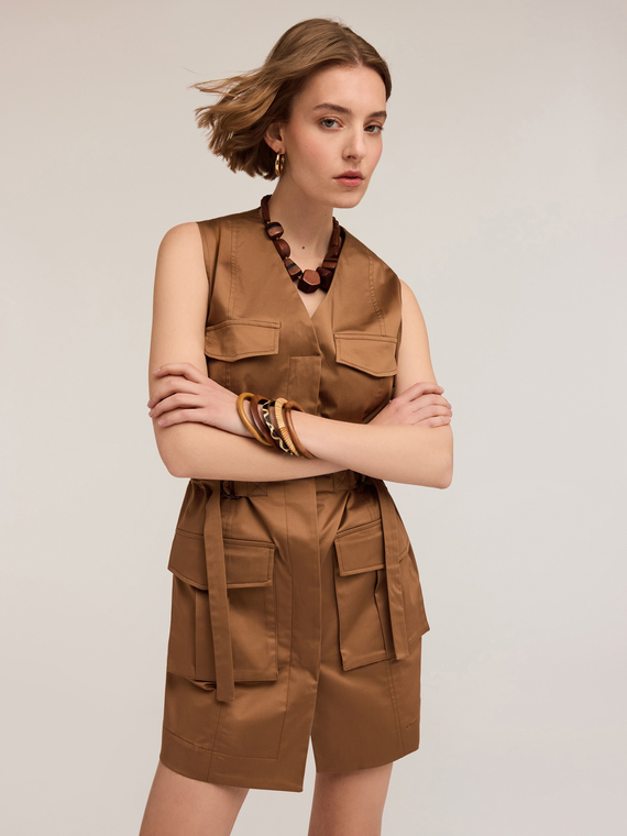 Robe style saharienne en satin