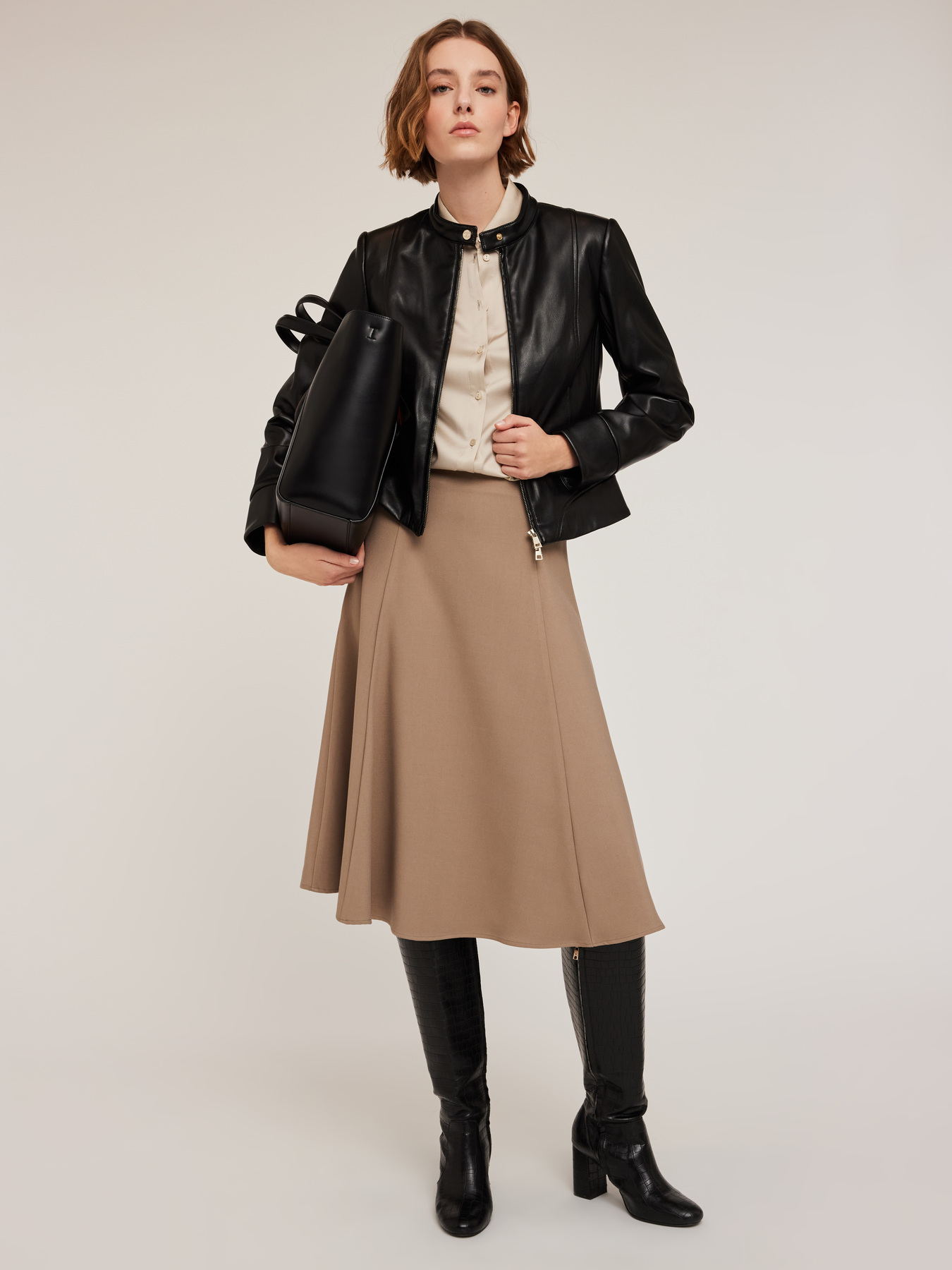 Coated fabric winter jacket with shaping cuts image number 0