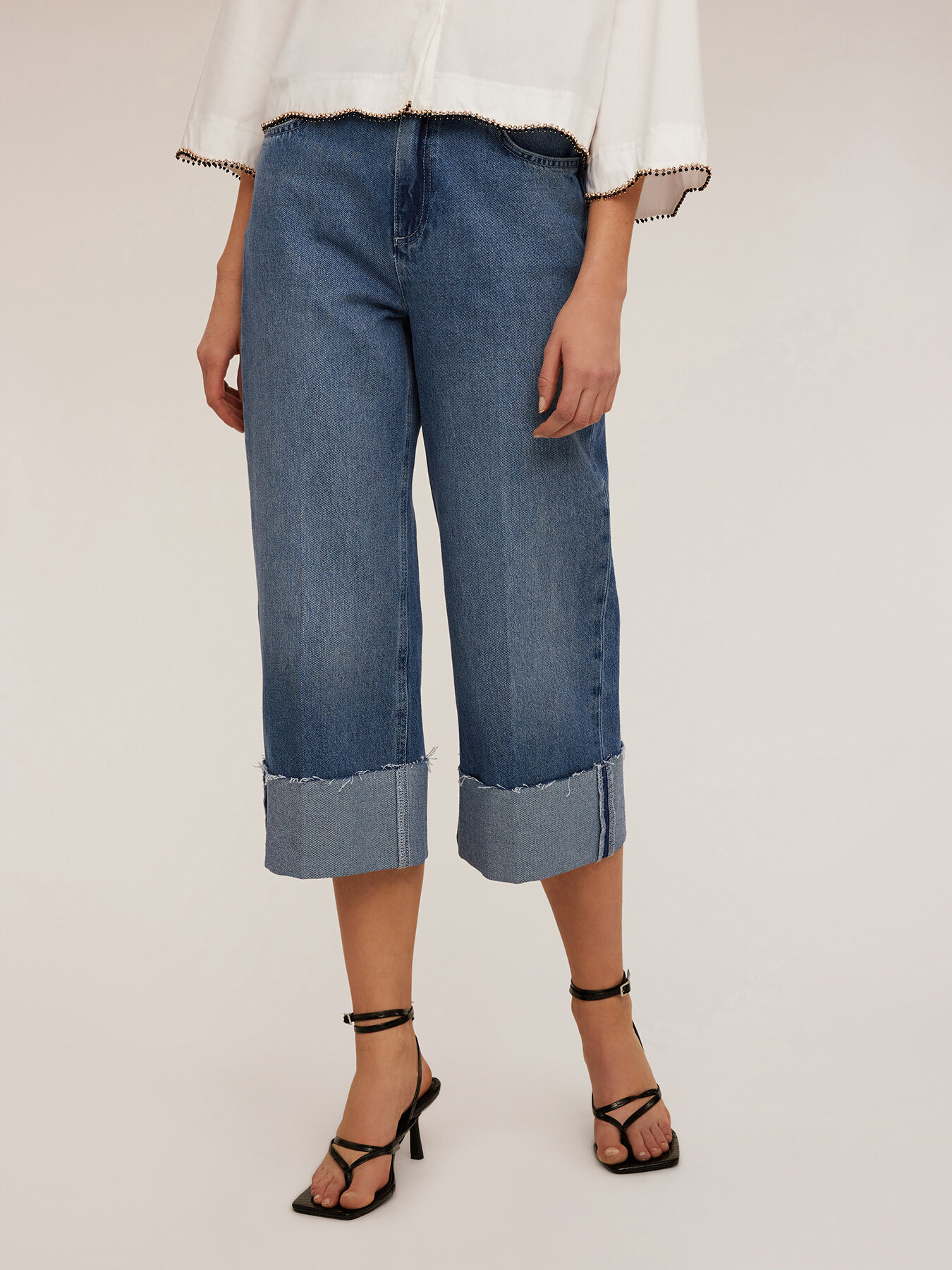 Cropped wide-leg jeans image number 2