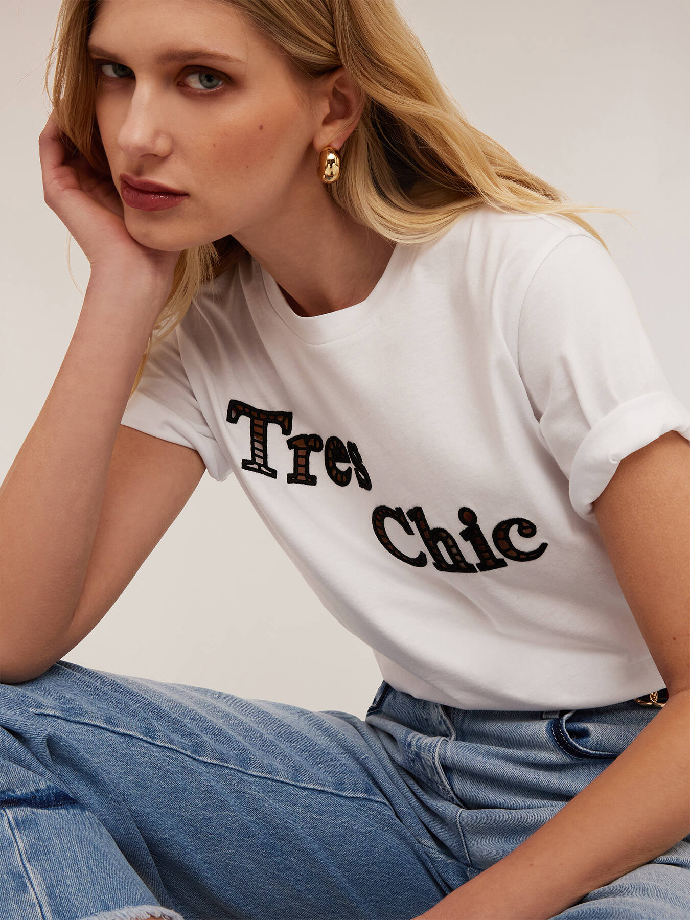 T-Shirt aus Baumwolle mit gesticktem Schriftzug image number 3