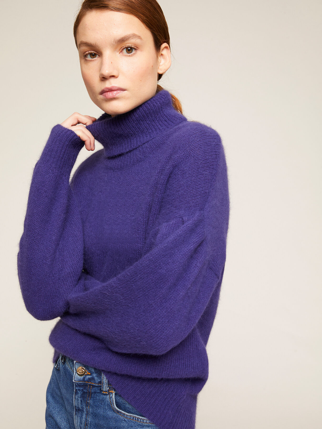 Rollkragenpullover aus Angoragemisch image number 2