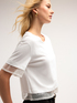 Camiseta con bordes de lentejuelas image number 2