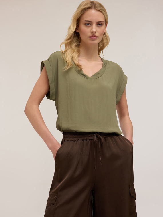 Blusa con bordo ritorto