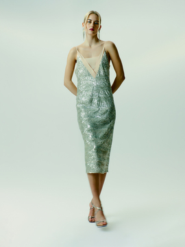 Robe mi-longue enti&egrave;rement recouverte de paillettes