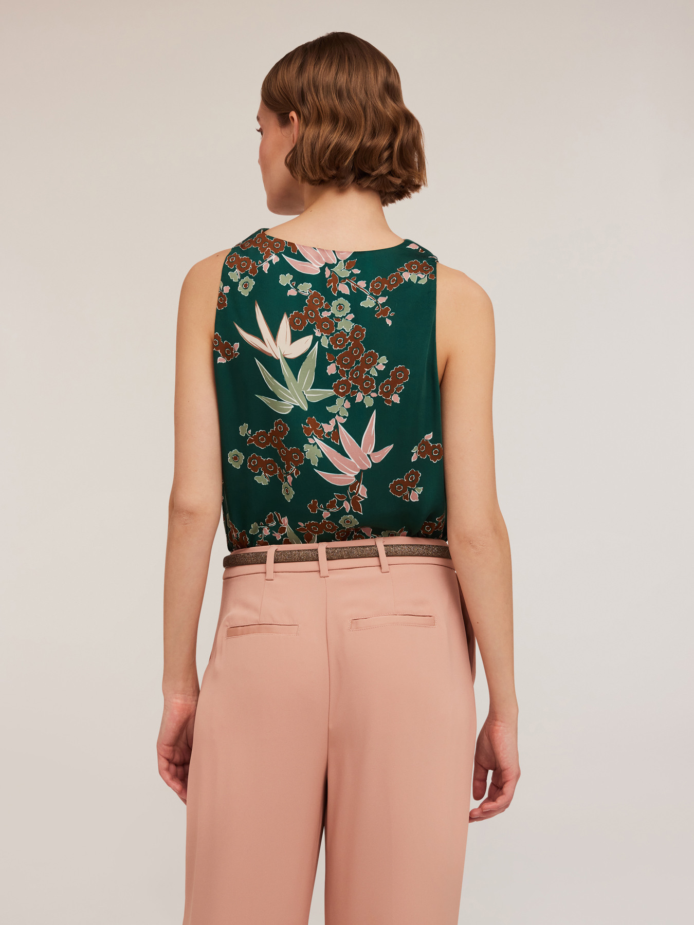 Satintop mit Art-Deco-Muster image number 1