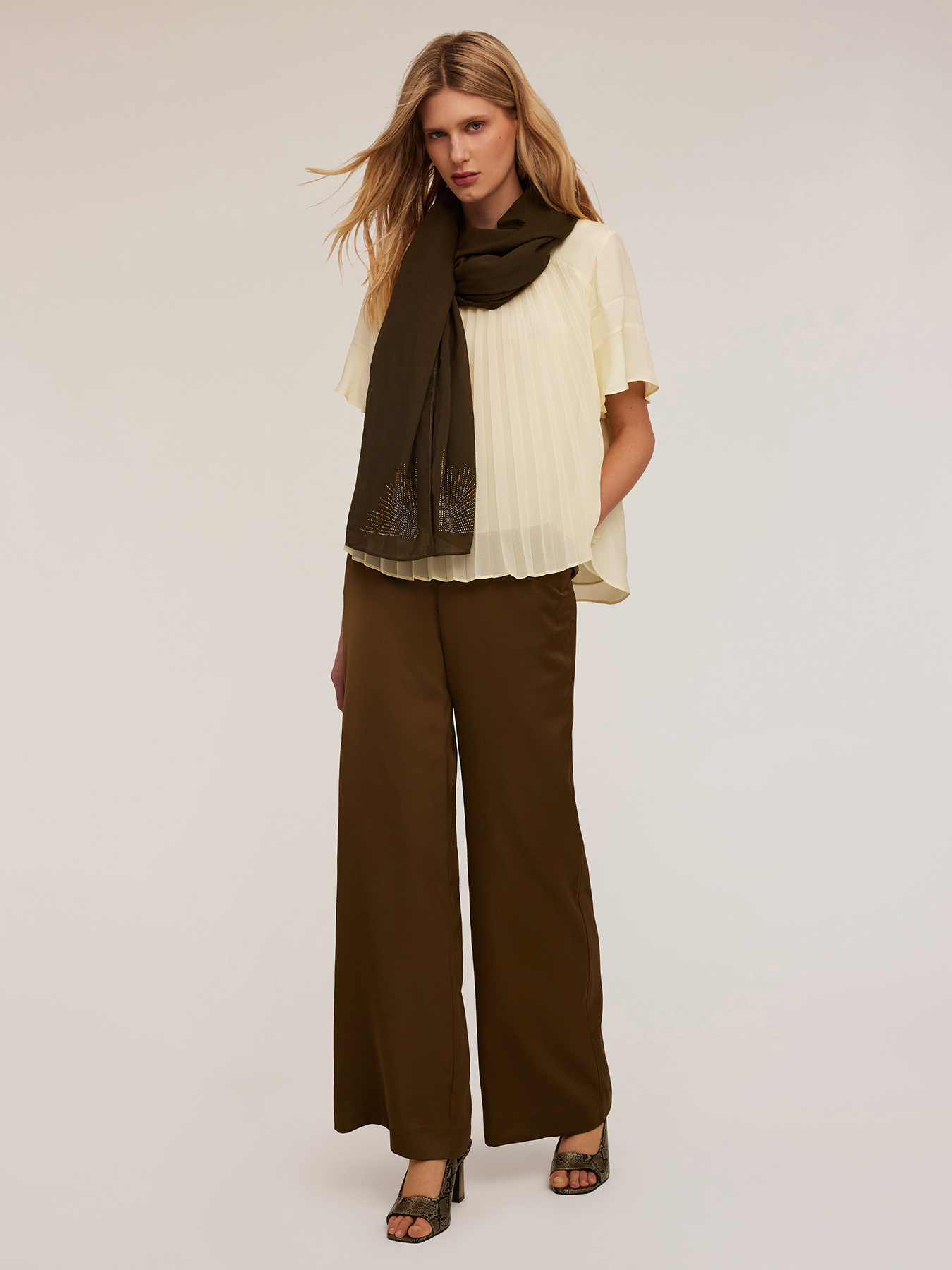 Pleated georgette blouse image number 1