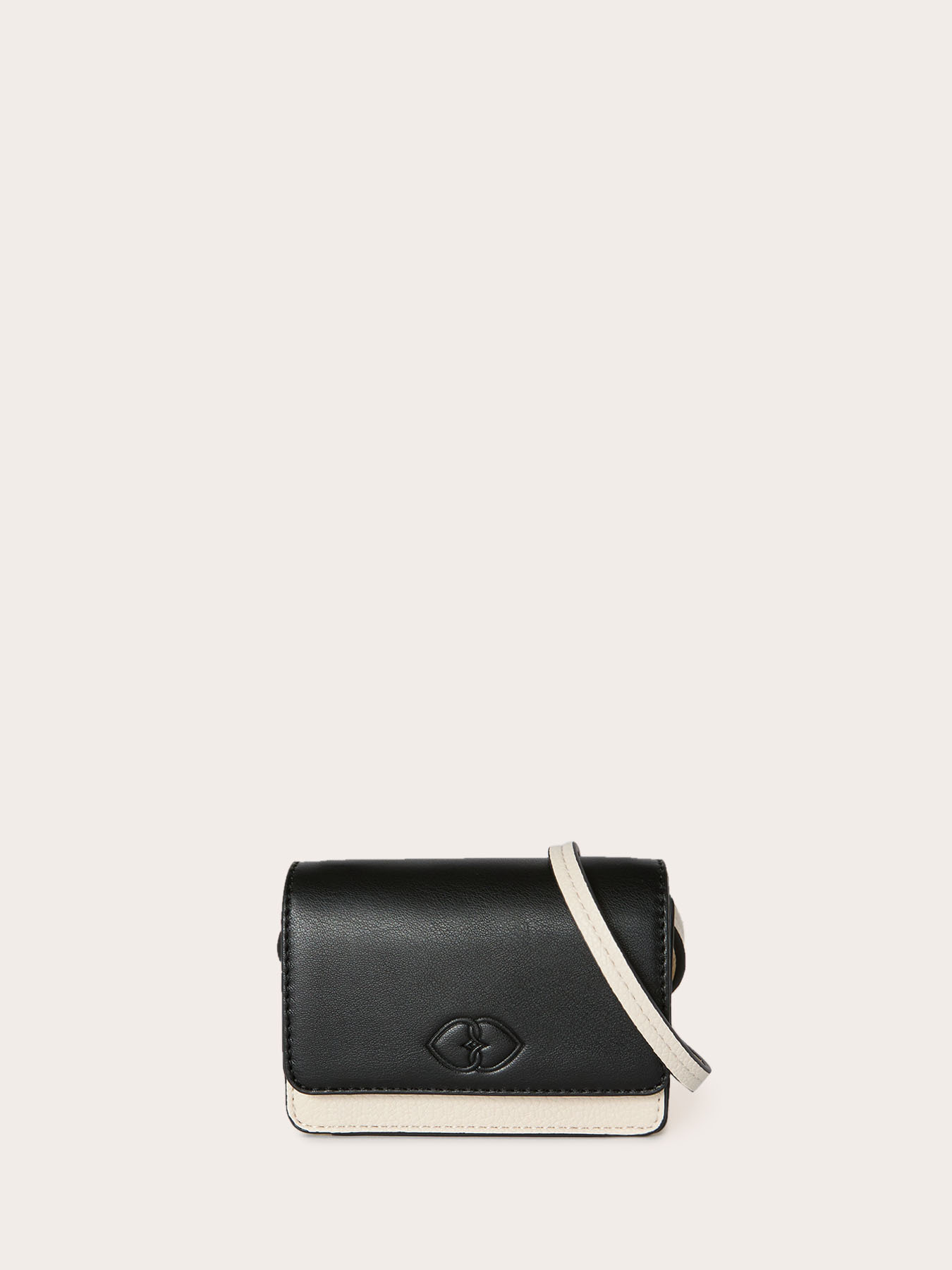 Coated fabric card holder image number 1