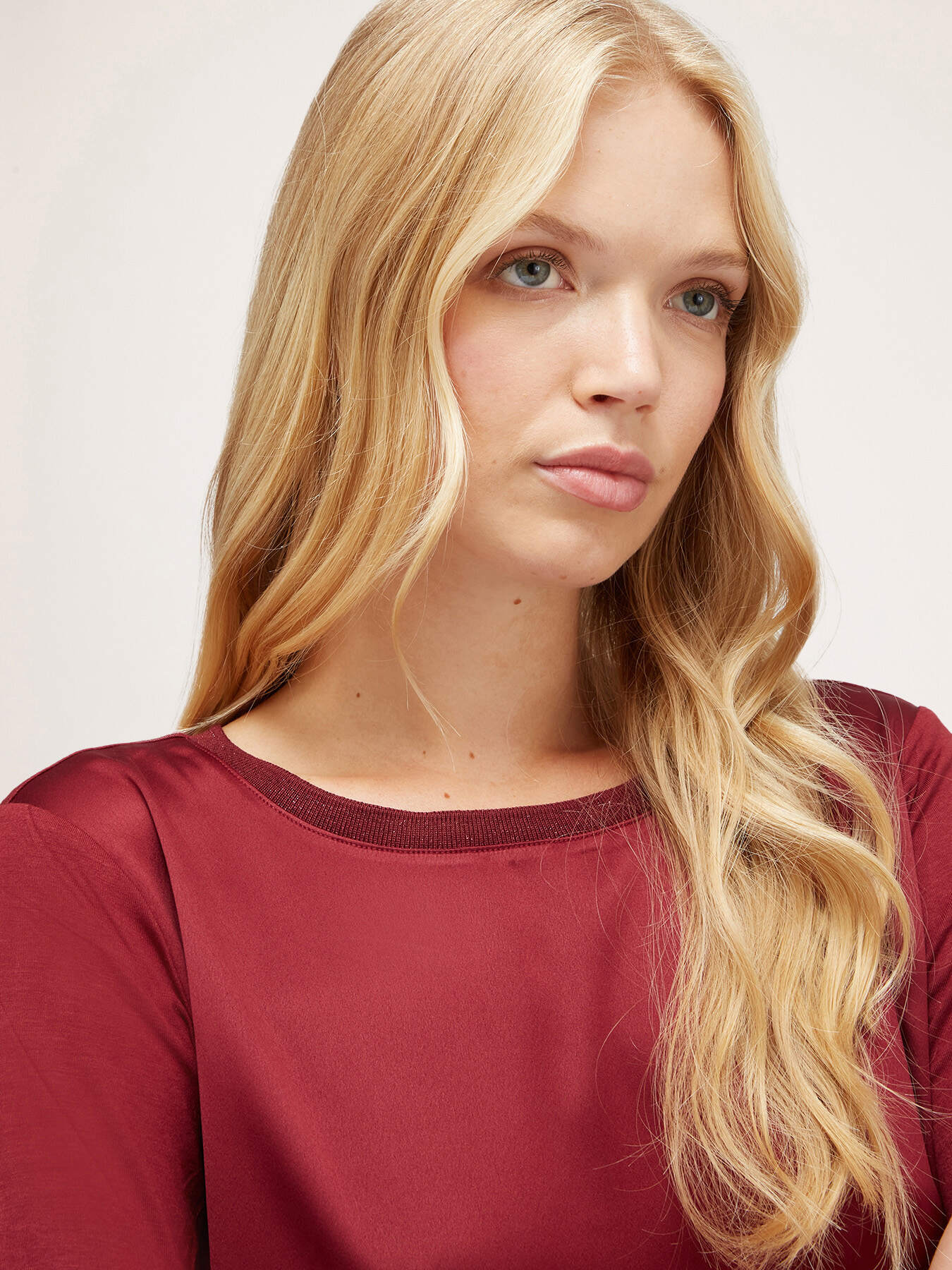 Tricou basic din două materiale image number 2