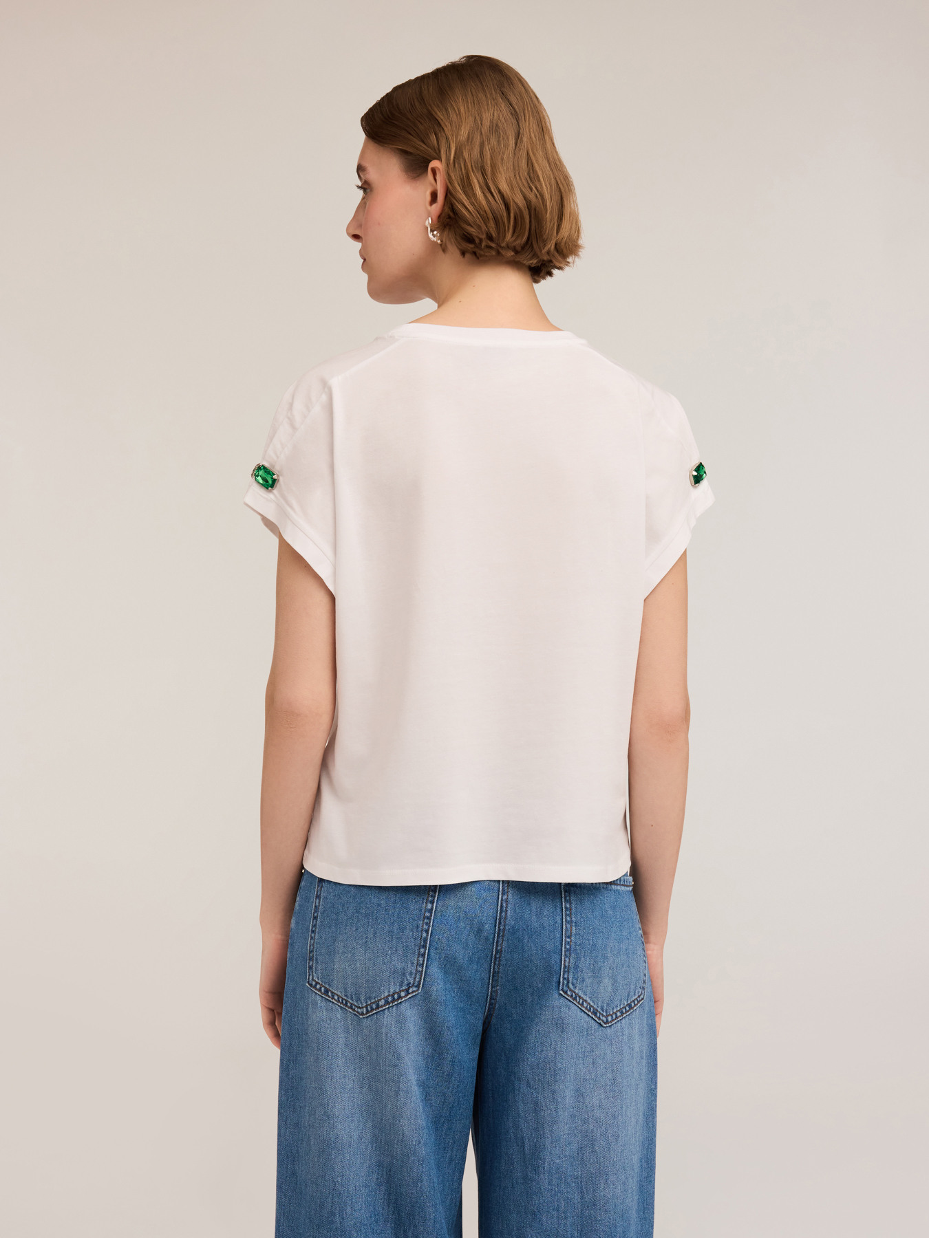 Kimono t-shirt with stones on the sleeves image number 1