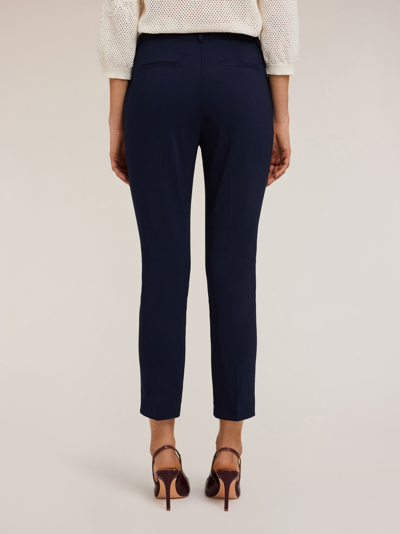 Pantal&oacute;n regular de tejido t&eacute;cnico image number 1