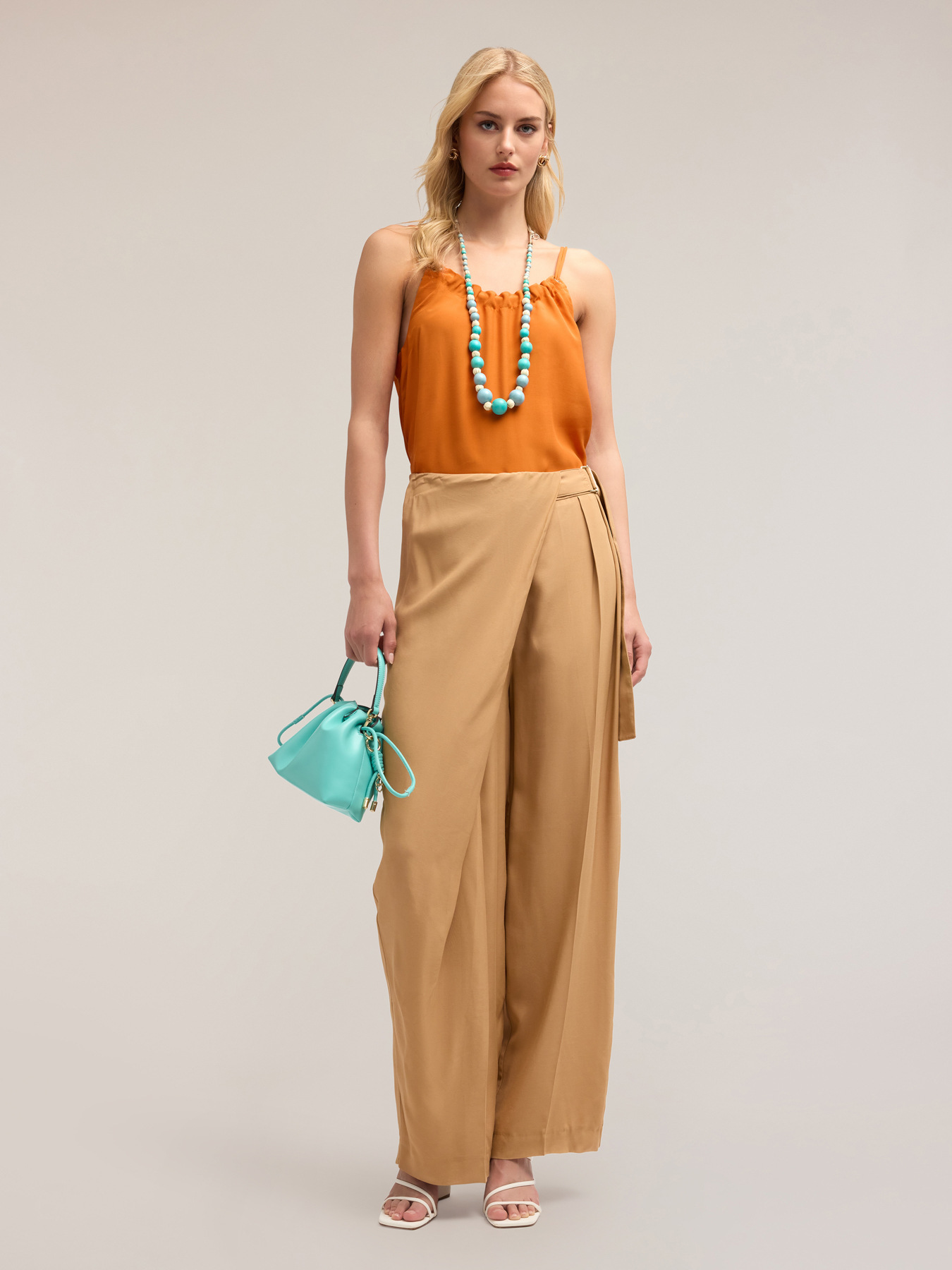 Weich fallendes Top mit &Ouml;sen image number 3