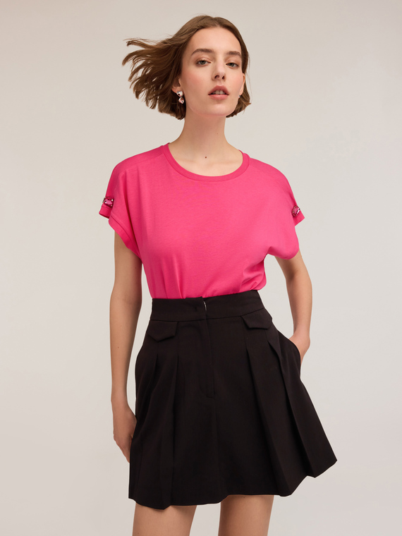 Camiseta kimono con piedras en las mangas