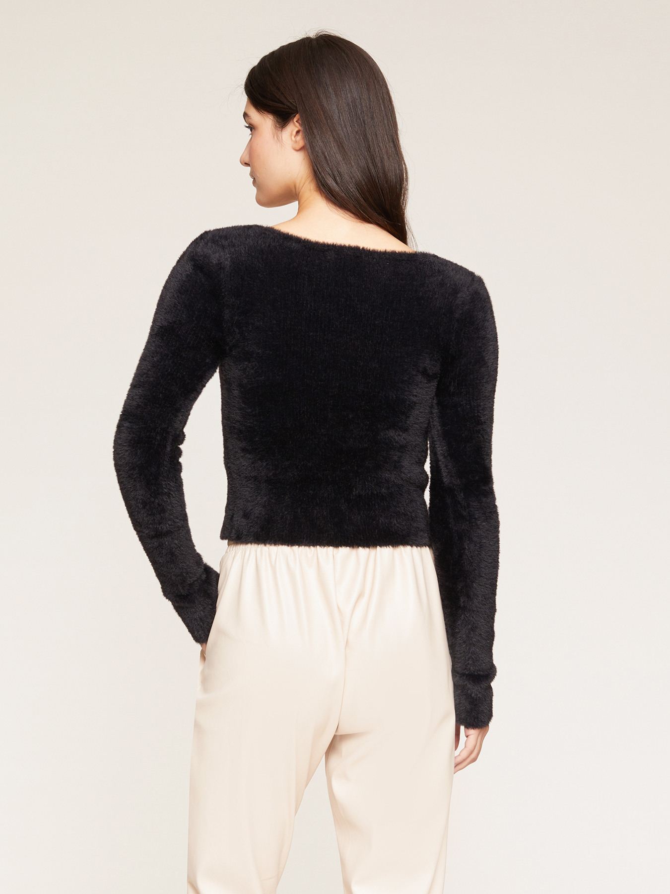 Kurzer Cardigan in Pelz-Optik image number 1