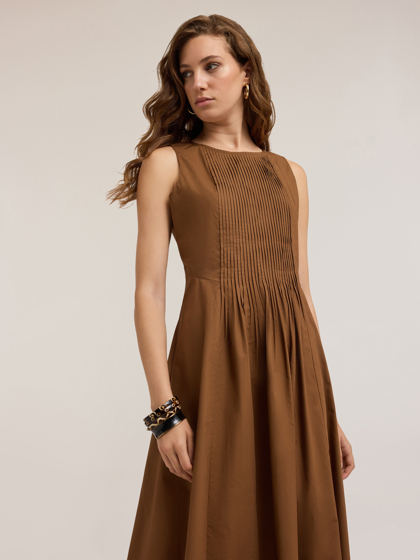 Pleated dress in poplin image number 2